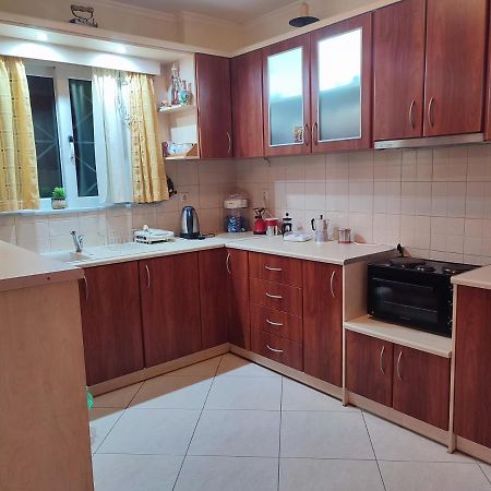 Katerina'S Apartment Cozy And Comfortable Place نافبليو المظهر الخارجي الصورة