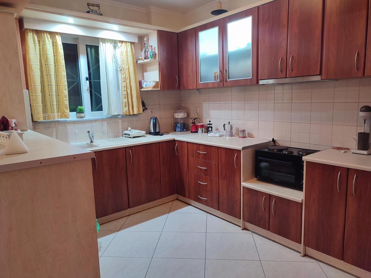 Katerina'S Apartment Cozy And Comfortable Place نافبليو المظهر الخارجي الصورة